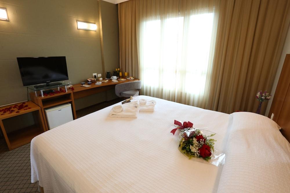 Bourbon Convention Hotel Joinville Bagian luar foto